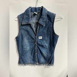 #3117-Andrew & Co Blue Denim Sleeveless Shirt
